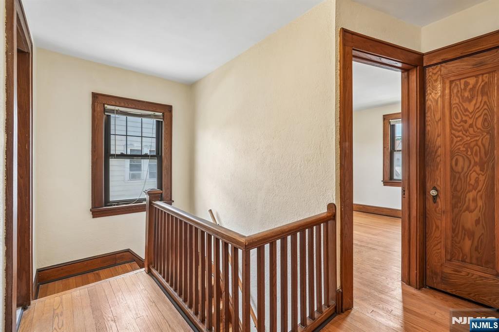 21 Ferncliff Road Bloomfield, NJ 07003 - Photo 16 of 46