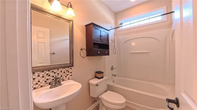 $625,000 | 1600 Lakefield Drive, Clemmons, NC 27012