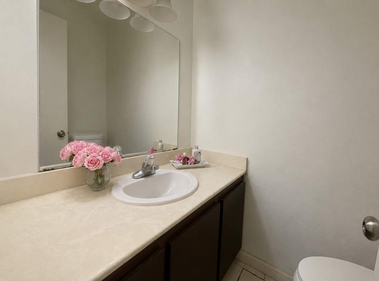 7913 Grove Ridge Drive Houston, TX 77061 - Photo 7 of 24 Downstairs half bath