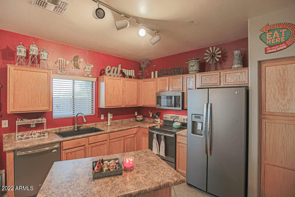 2150 East Bell Road, Unit 1003 Phoenix, AZ 85022 - Photo 4 of 27 2150 E BELL RD Unit #1003 Phoenix AZ 850