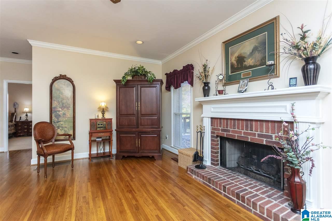 4041 South Shades Crest Road Birmingham, AL 35244 - Photo 4 of 45