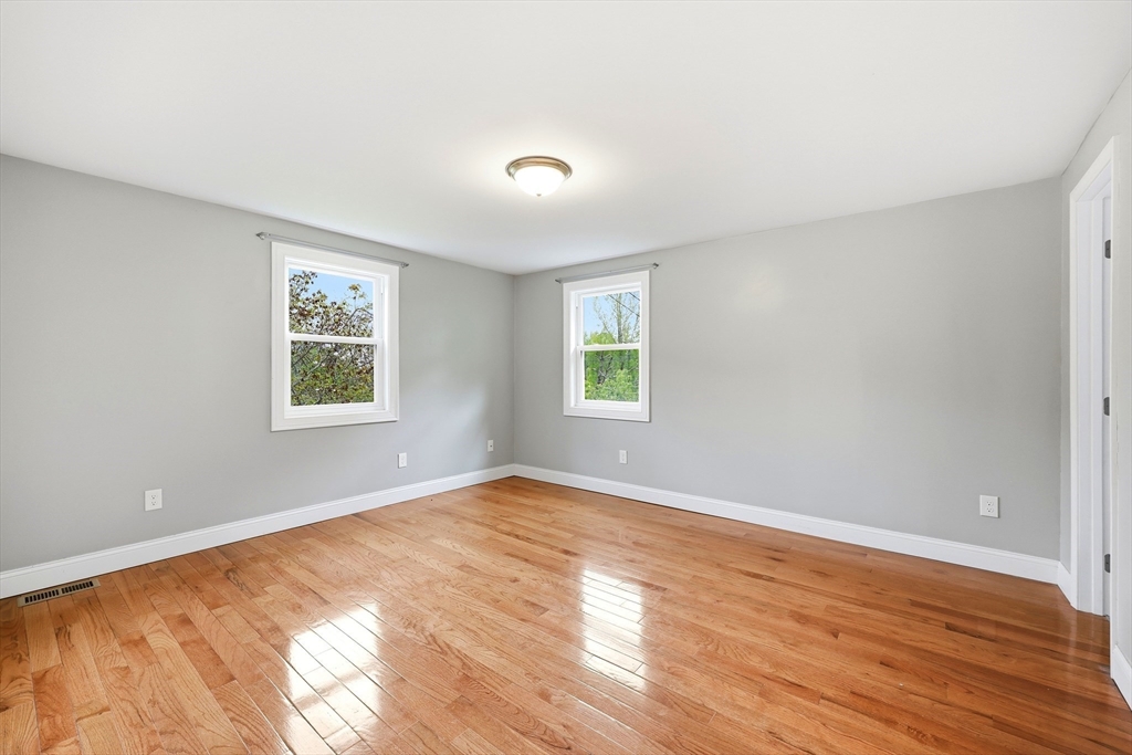 1185 Bay Road Amherst, MA 01002 - Photo 24 of 38