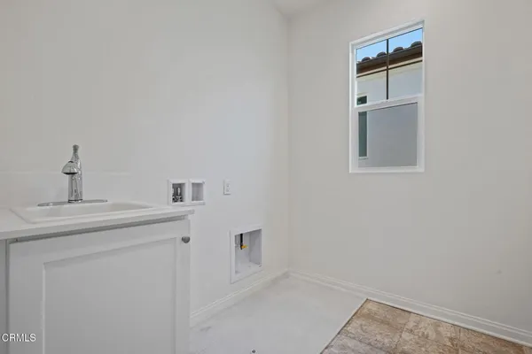 $1,099,000 | 580 Alabama Street, Ventura, CA 93001