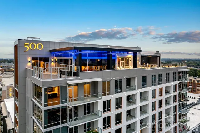 $4,118 | 500 West Trade Street, Unit C2 T, Charlotte, NC 28202