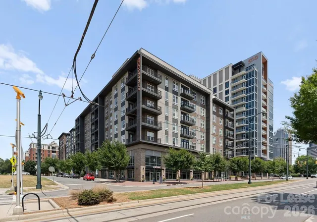 $4,118 | 500 West Trade Street, Unit C2 T, Charlotte, NC 28202