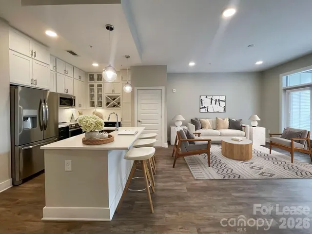 $4,118 | 500 West Trade Street, Unit C2 T, Charlotte, NC 28202