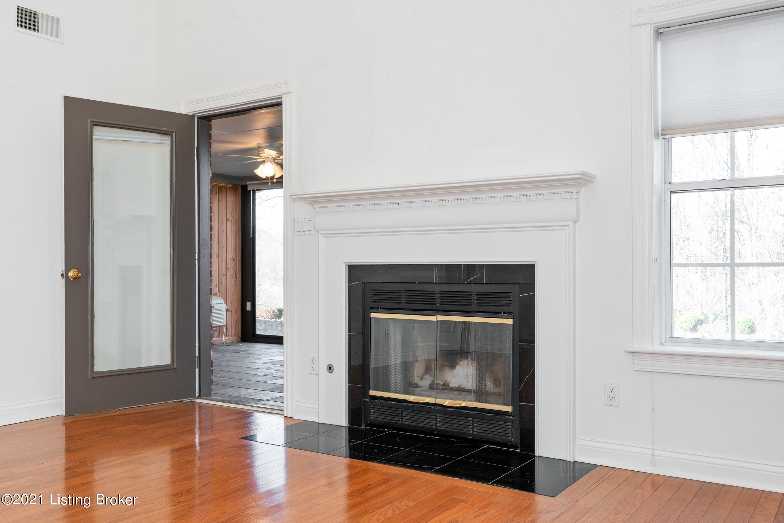 5716 Harrods Run Rd-12