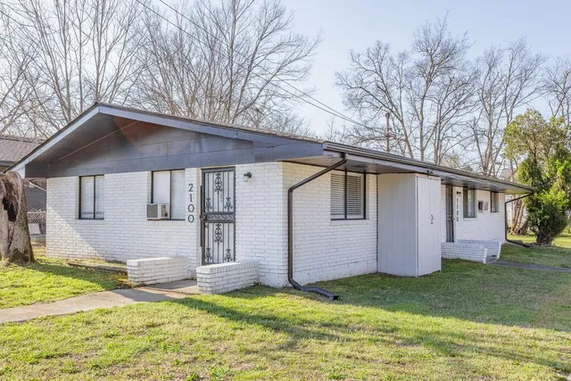 $1,075 | 1100 South Willow Street, Unit 2100, Chattanooga, TN 37404