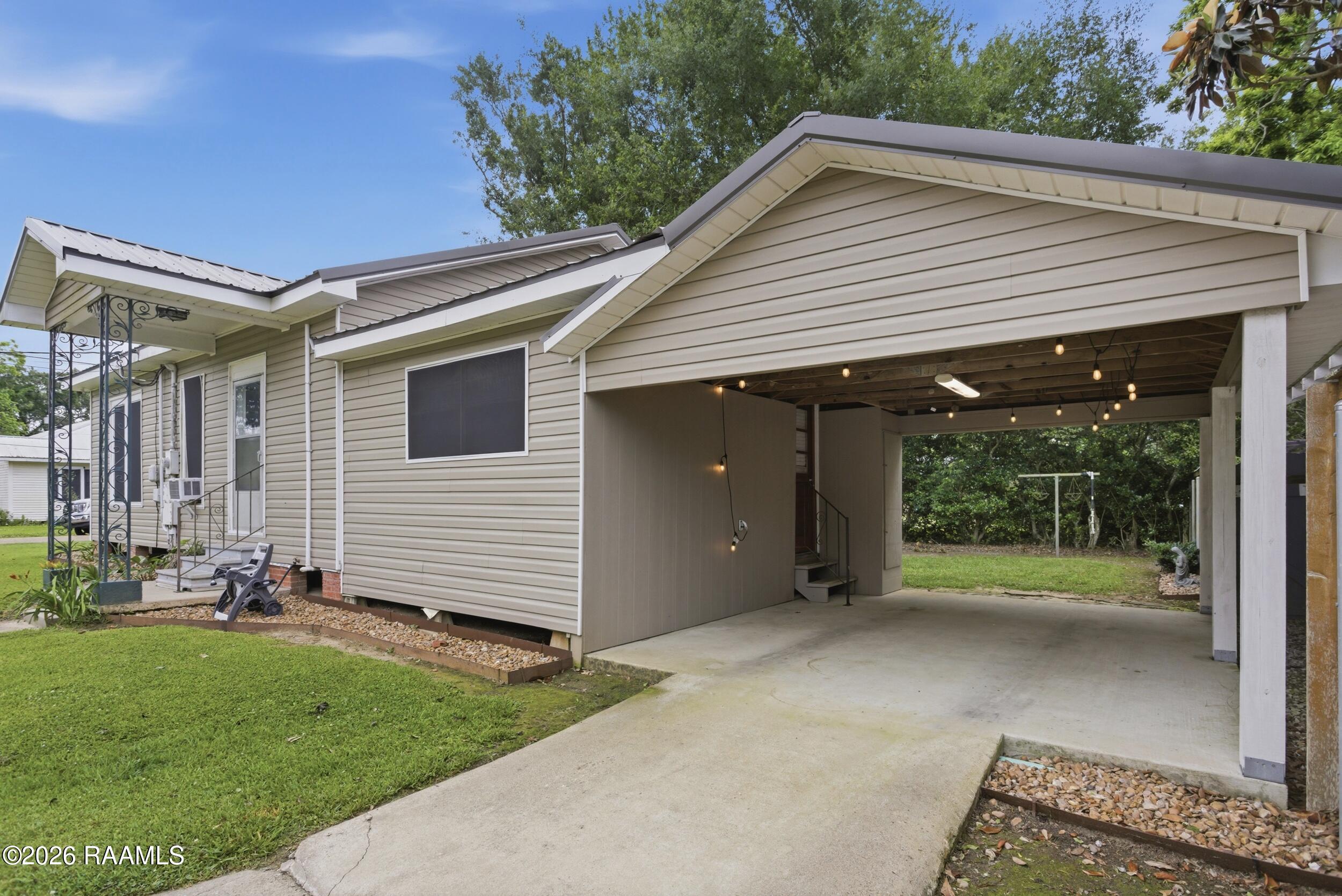 527 South Horecky Street Church Point, LA 70525 - Photo 2 of 13 11__89a9197