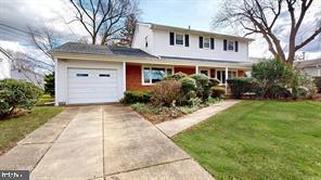 412 Fireside Lane Cherry Hill, NJ 08003 - Photo 1 of 61