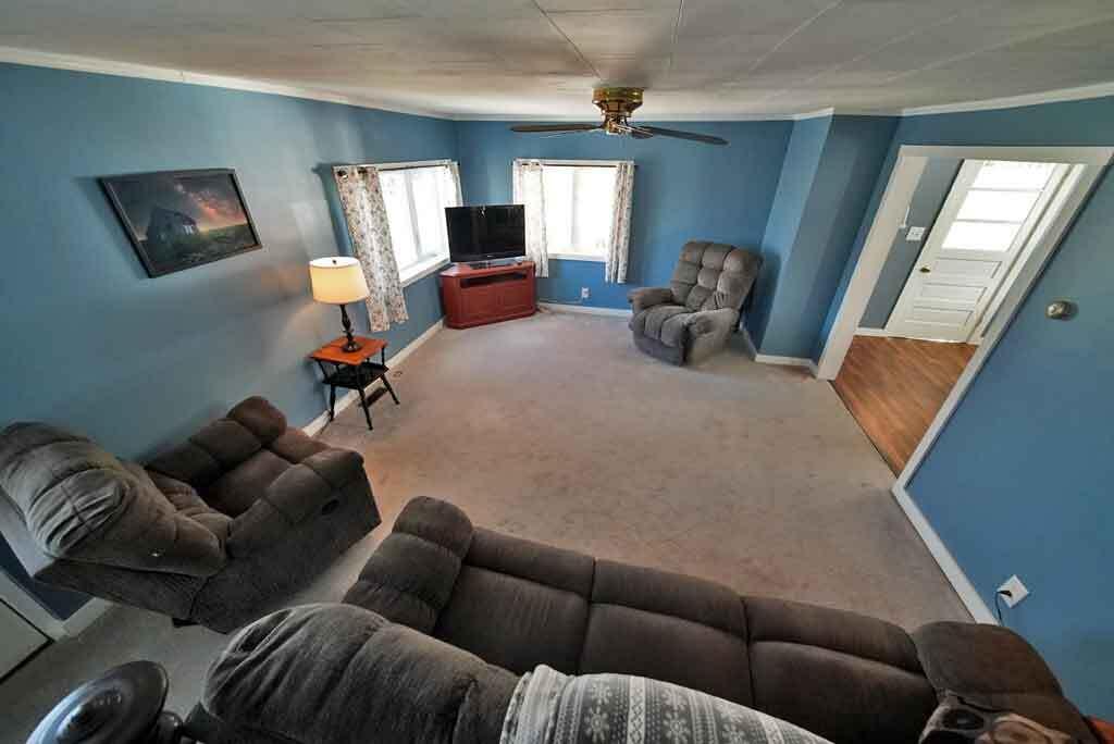 392 U.S. Rte 1 Monticello, ME 04760 - Photo 27 of 77 living-room-new-listing