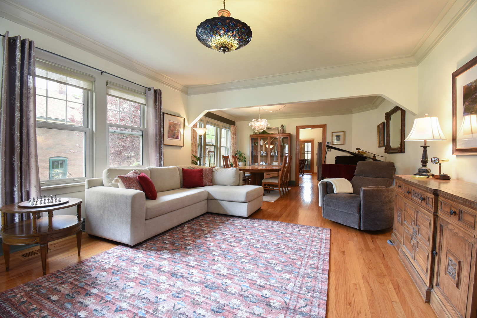 234 Southcote Road Riverside, IL 60546 - Photo 3 of 30 Gallery Image 3