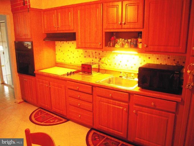 2207 Coleridge Drive Silver Spring, MD 20910 - Photo 5 of 13 Kitchen #2