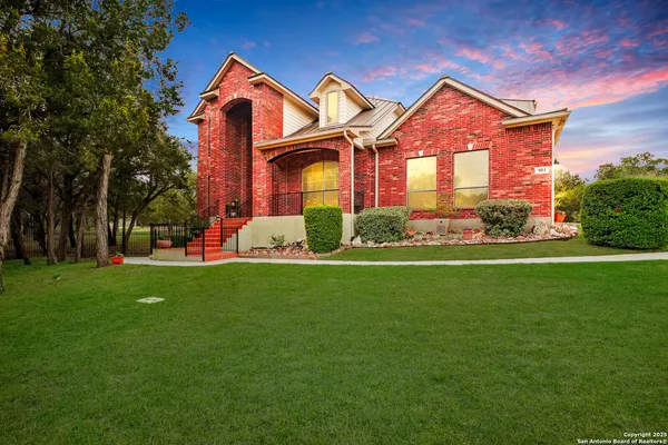 $778,500 | 954 Santa Cruz Lane, New Braunfels, TX 78132