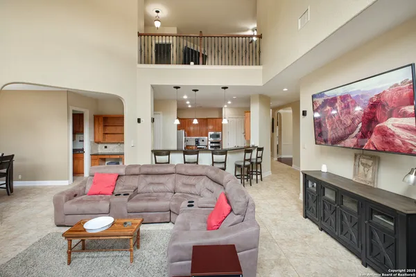 $778,500 | 954 Santa Cruz Lane, New Braunfels, TX 78132