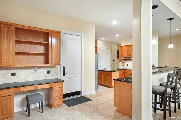 $778,500 | 954 Santa Cruz Lane, New Braunfels, TX 78132