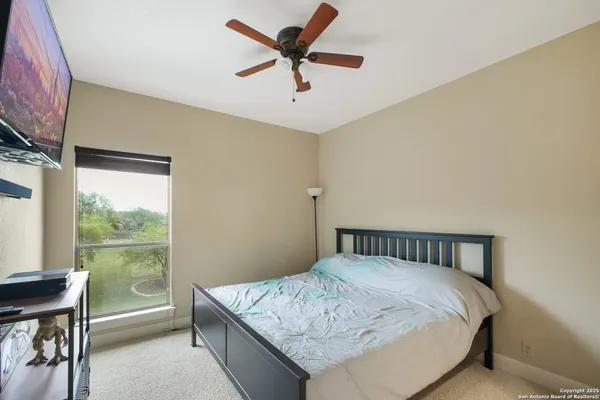 $778,500 | 954 Santa Cruz Lane, New Braunfels, TX 78132