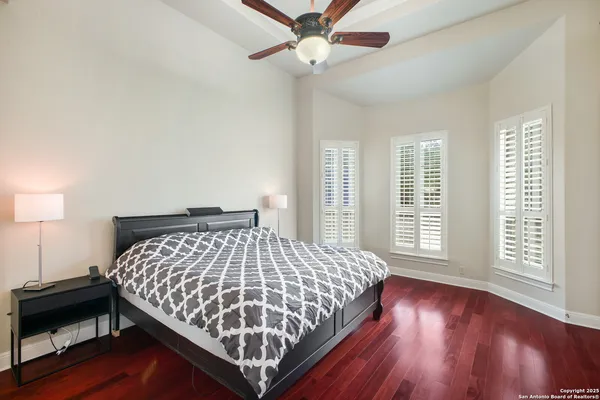 $778,500 | 954 Santa Cruz Lane, New Braunfels, TX 78132