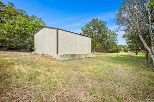 $778,500 | 954 Santa Cruz Lane, New Braunfels, TX 78132