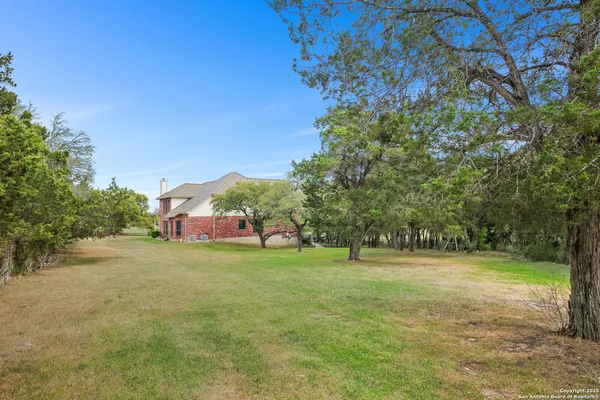 $778,500 | 954 Santa Cruz Lane, New Braunfels, TX 78132