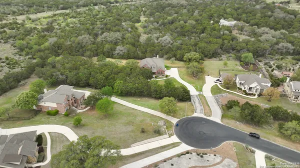 $778,500 | 954 Santa Cruz Lane, New Braunfels, TX 78132