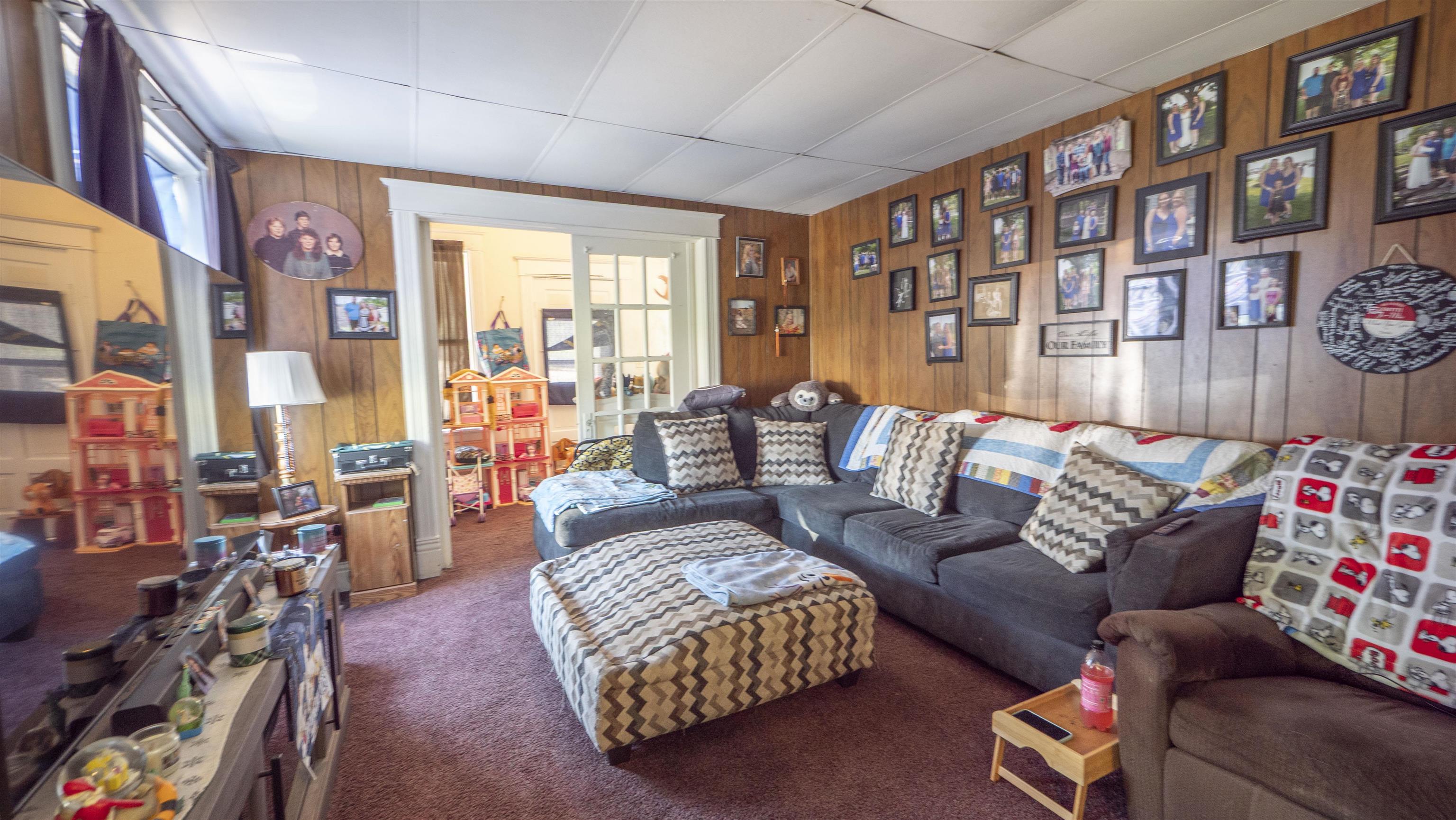 208 West Jackson Street Ripon, WI 54971 - Photo 11 of 21