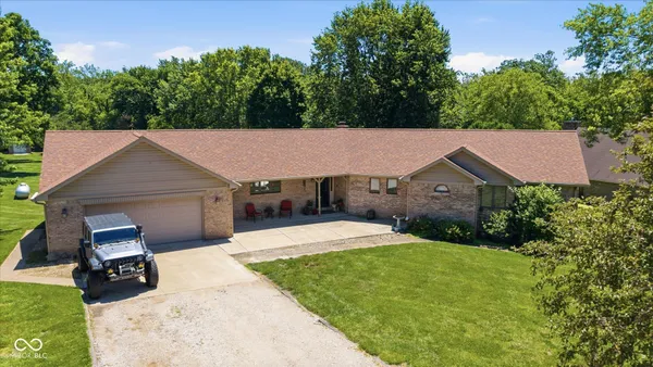 $585,000 | 1195 North County Road 600 East, Avon, IN 46123