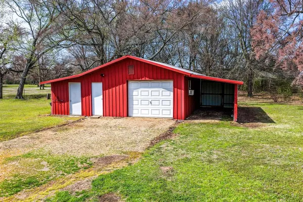 a view of outdoor space