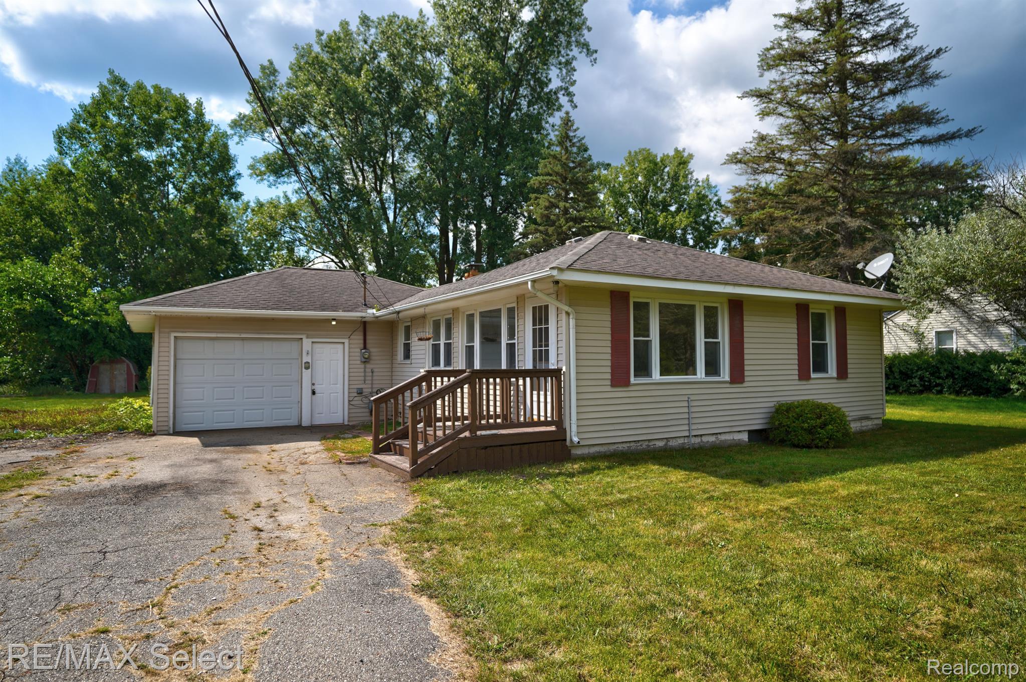 5457 Johnson Road Flushing, MI 48433 - Photo 1 of 27 Gallery Image 1