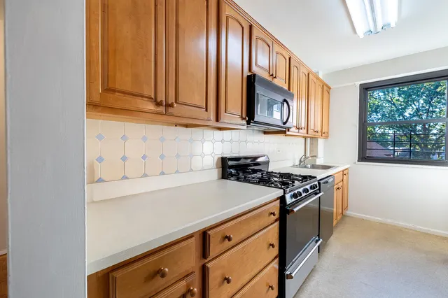 $429,500 | 3850 Sedgwick Avenue, Unit 5J | Kingsbridge Heights