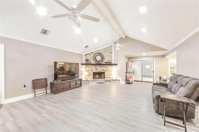 $325,000 | 208 Chantilly Drive, Houma, LA 70360