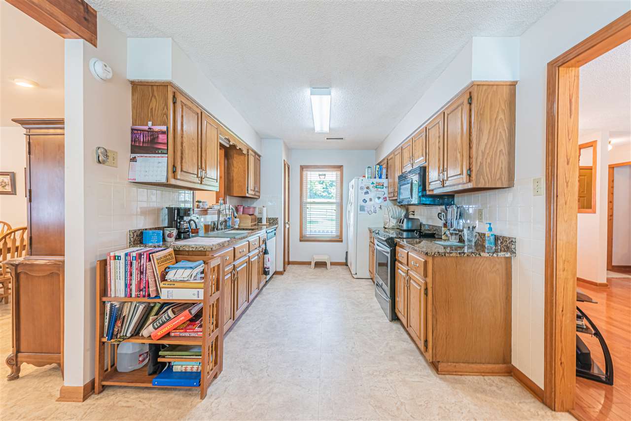 9751 Old Memphis Road Atoka, TN 38004 - Photo 5 of 23 Gallery Image 5