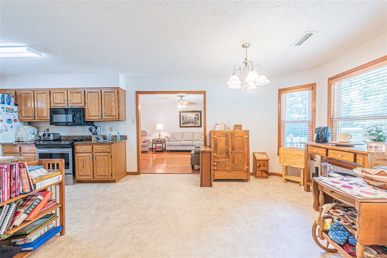 9751 Old Memphis Road Atoka, TN 38004 - Photo 9 of 23 Gallery Image 9