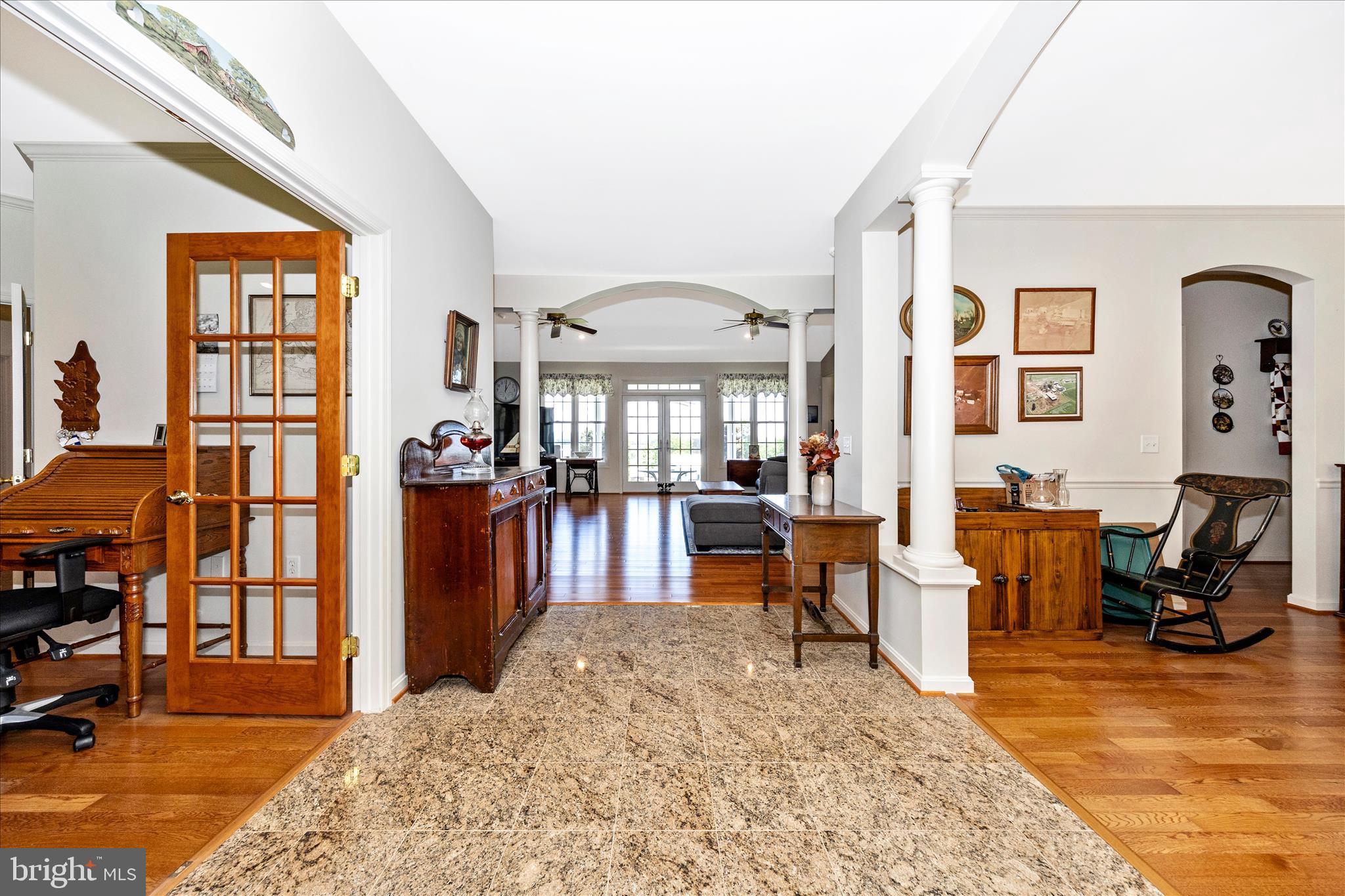 4739 Elmer Derr Road Frederick, MD 21703 - Photo 3 of 97 Foyer