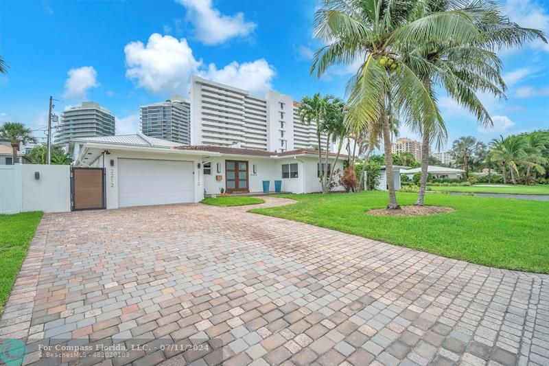 2212 Northeast 32nd Ave