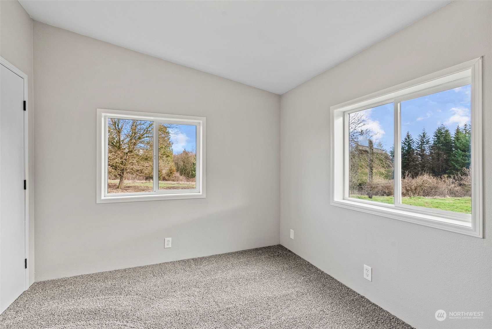 182-100 Burchett Road Onalaska, WA 98570 - Photo 9 of 22 Gallery Image 9