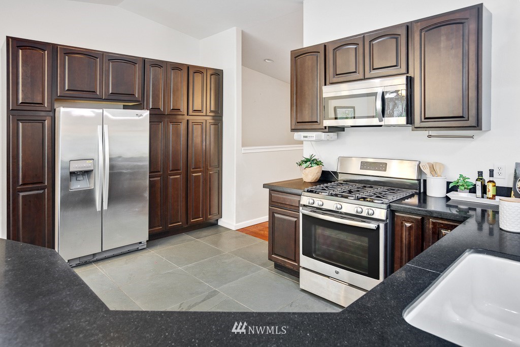 4520 Northeast Rova Road Poulsbo, WA 98370 - Photo 21 of 40 Gallery Image 21