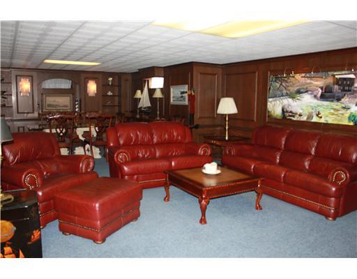 4540 Tuscarawas Road Beaver, PA 15009 - Photo 14 of 18 Family Room.