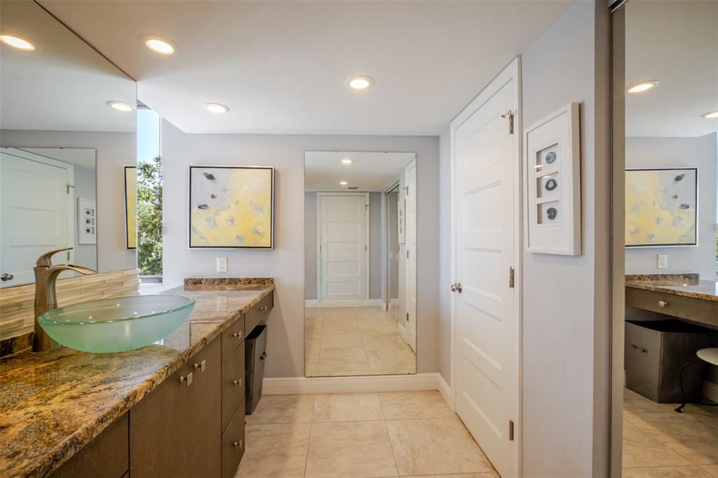 6285 Midnight Pass Road, Unit 307 Sarasota, FL 34242 - Photo 29 of 83 Gallery Image 29