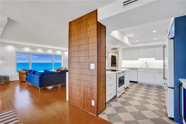 $1,640,000 | 600 South Ocean Boulevard, Unit 506, Boca Raton, FL 33432