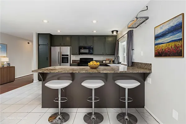 $3,400 | 121 Genoa Way, Upland, CA 91786
