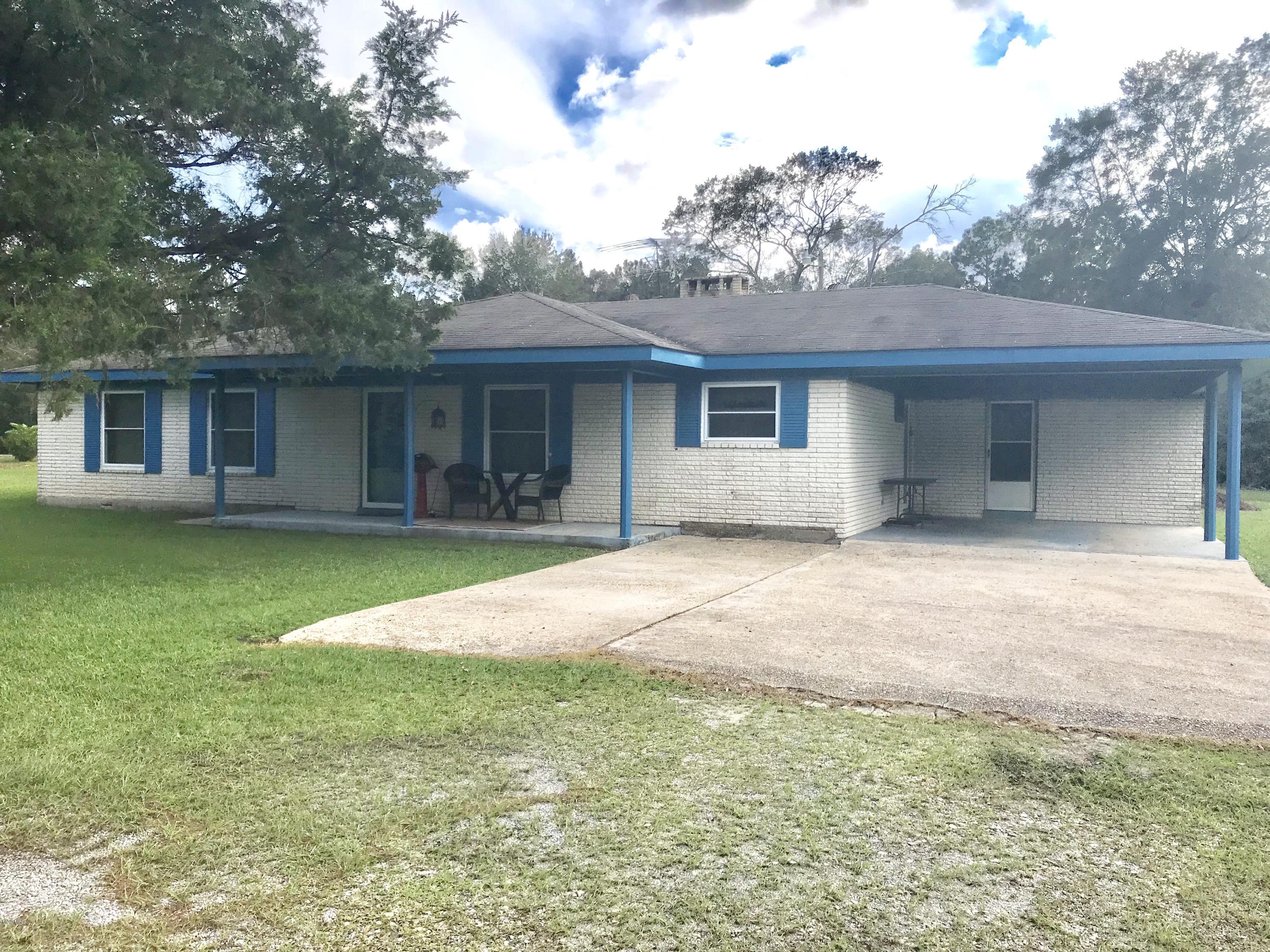 159 Highway 198 Lucedale, MS 39452 - Photo 1 of 37 IMG_2644