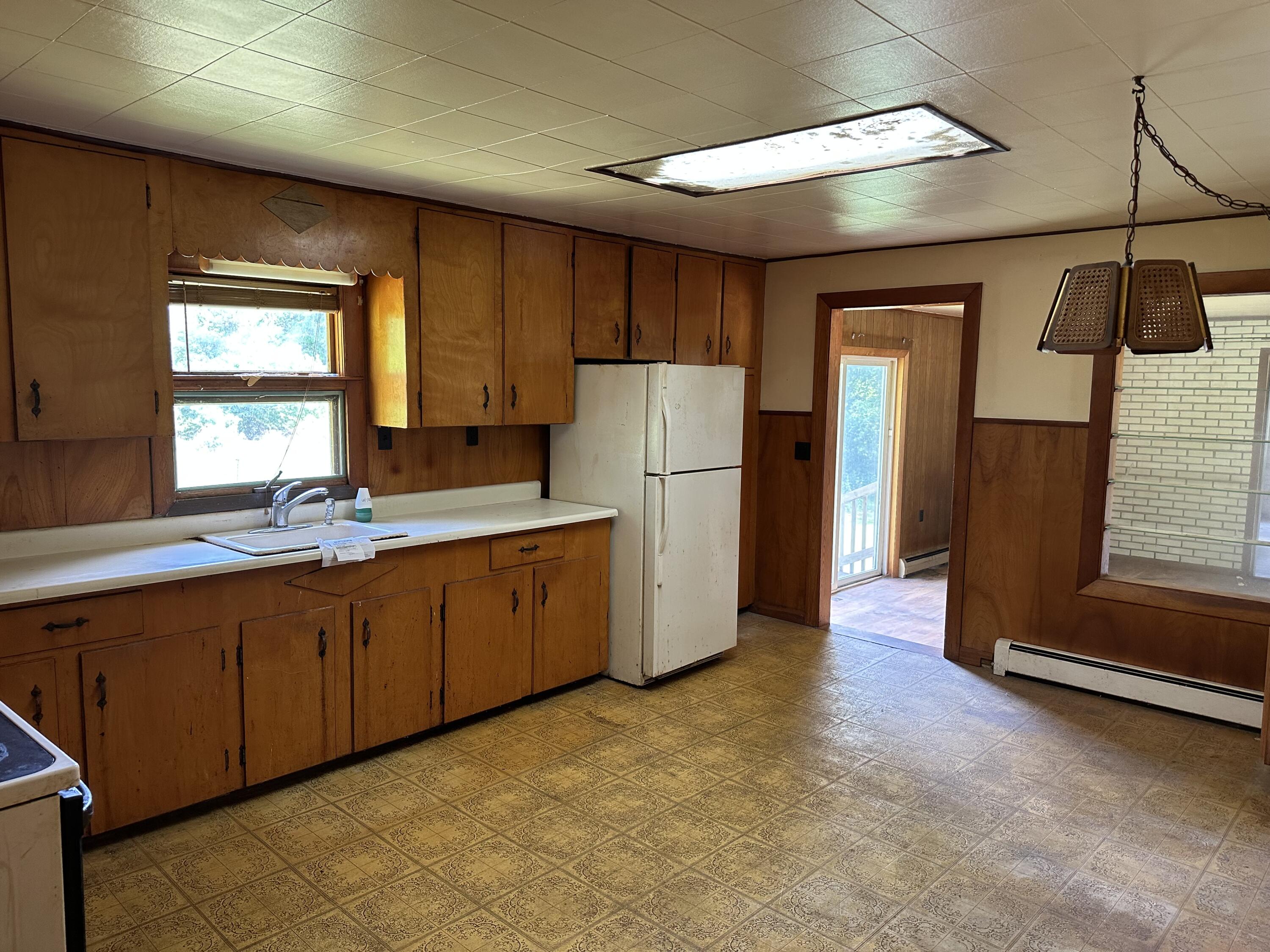 256 Hanscom Road Eliot, ME 03903 - Photo 12 of 42 Photo Jun 02 2023, 12 34 49 PM