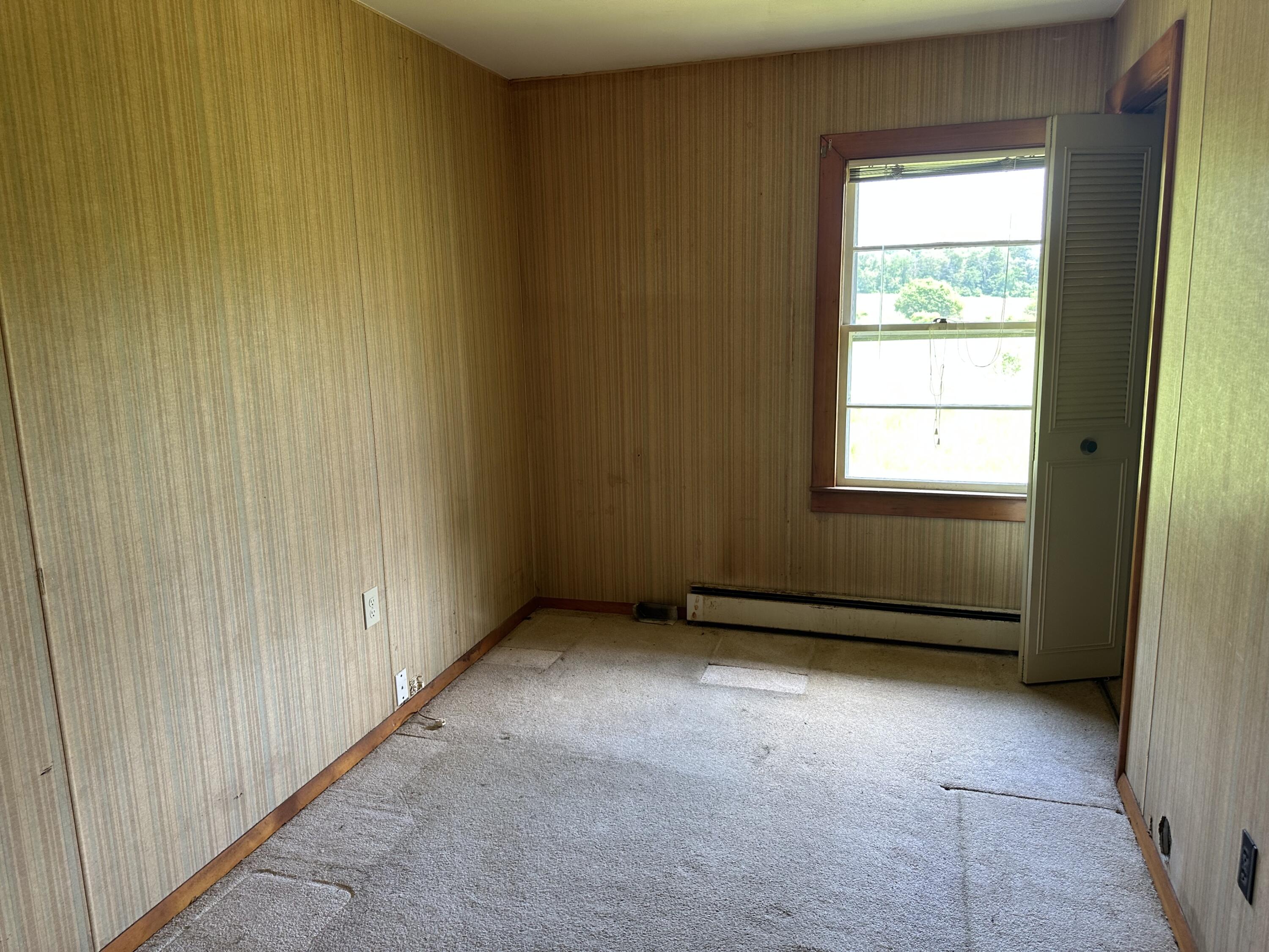 256 Hanscom Road Eliot, ME 03903 - Photo 17 of 42 Photo Jun 02 2023, 12 35 42 PM