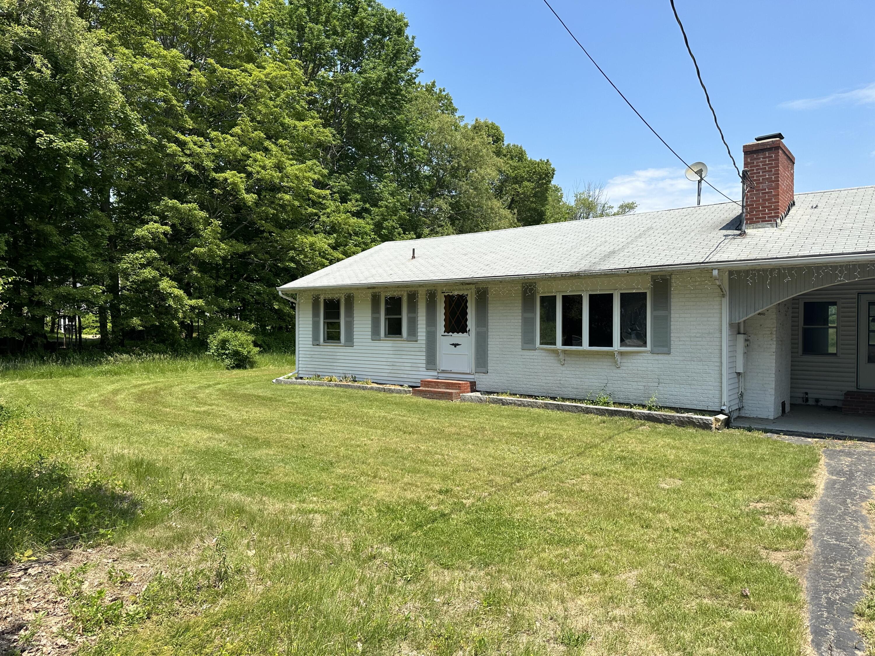 256 Hanscom Road Eliot, ME 03903 - Photo 2 of 42 Photo Jun 02 2023, 12 32 24 PM