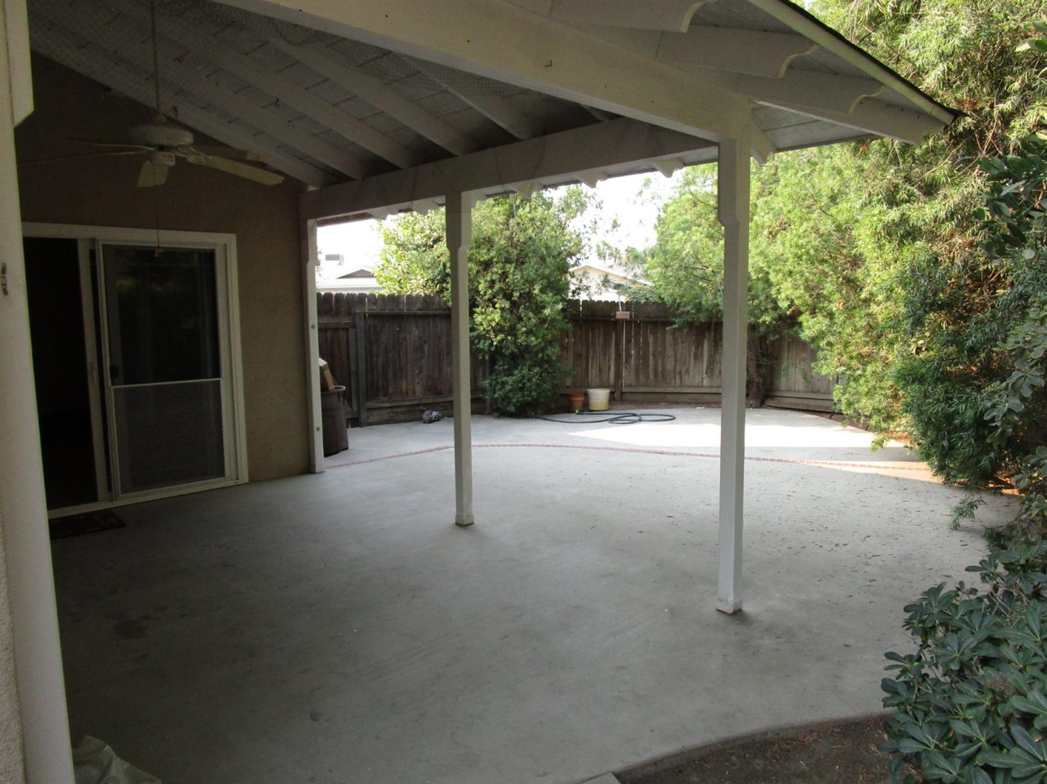 2034 Raymond Road Hanford, CA 93230 - Photo 13 of 22 Gallery Image 13