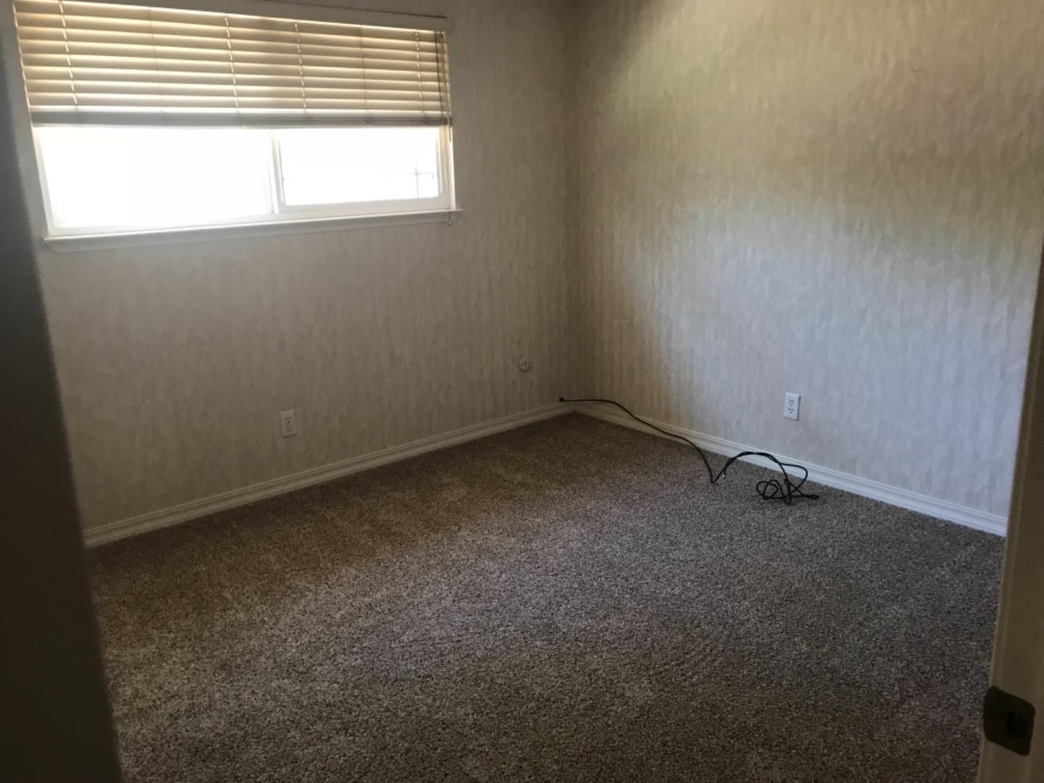 2034 Raymond Road Hanford, CA 93230 - Photo 14 of 22 Gallery Image 14
