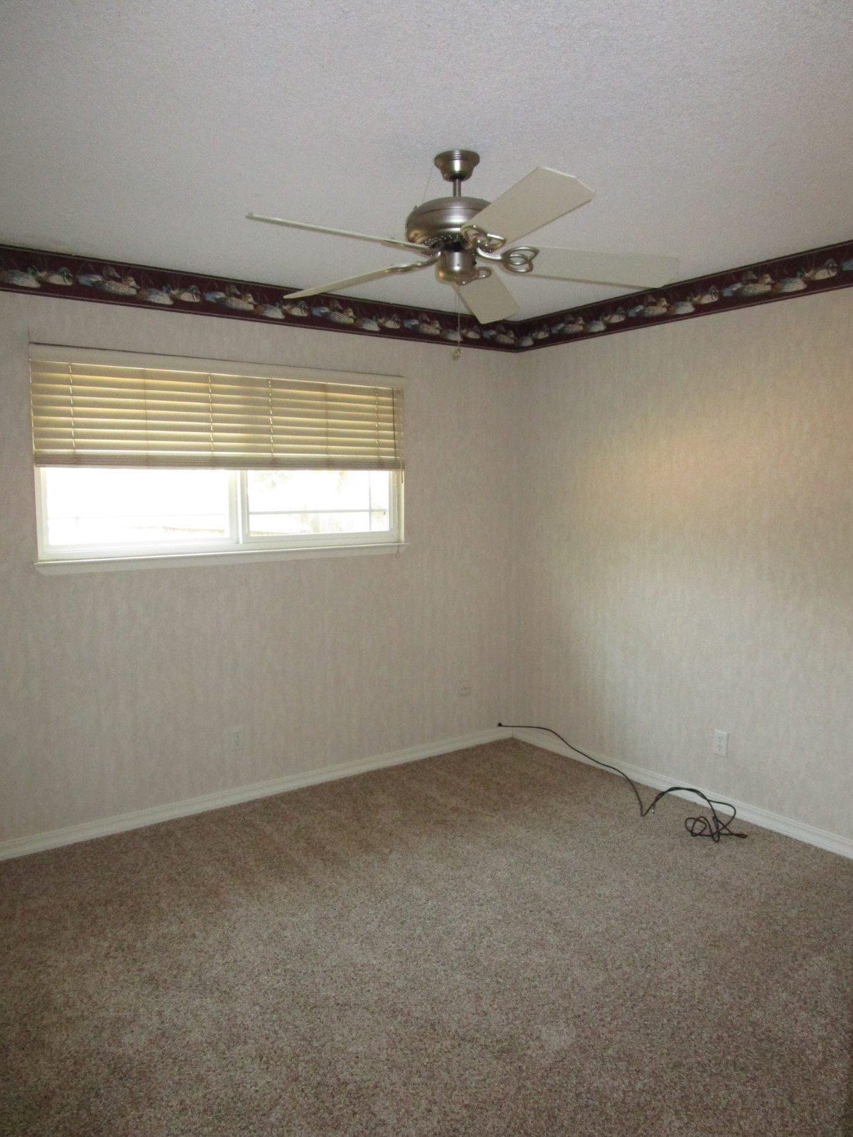 2034 Raymond Road Hanford, CA 93230 - Photo 18 of 22 Gallery Image 18