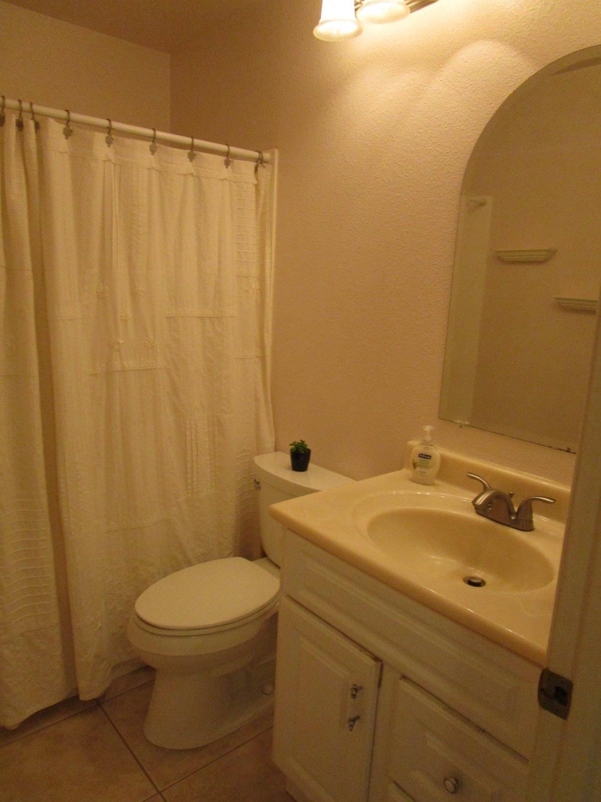 2034 Raymond Road Hanford, CA 93230 - Photo 20 of 22 Gallery Image 20