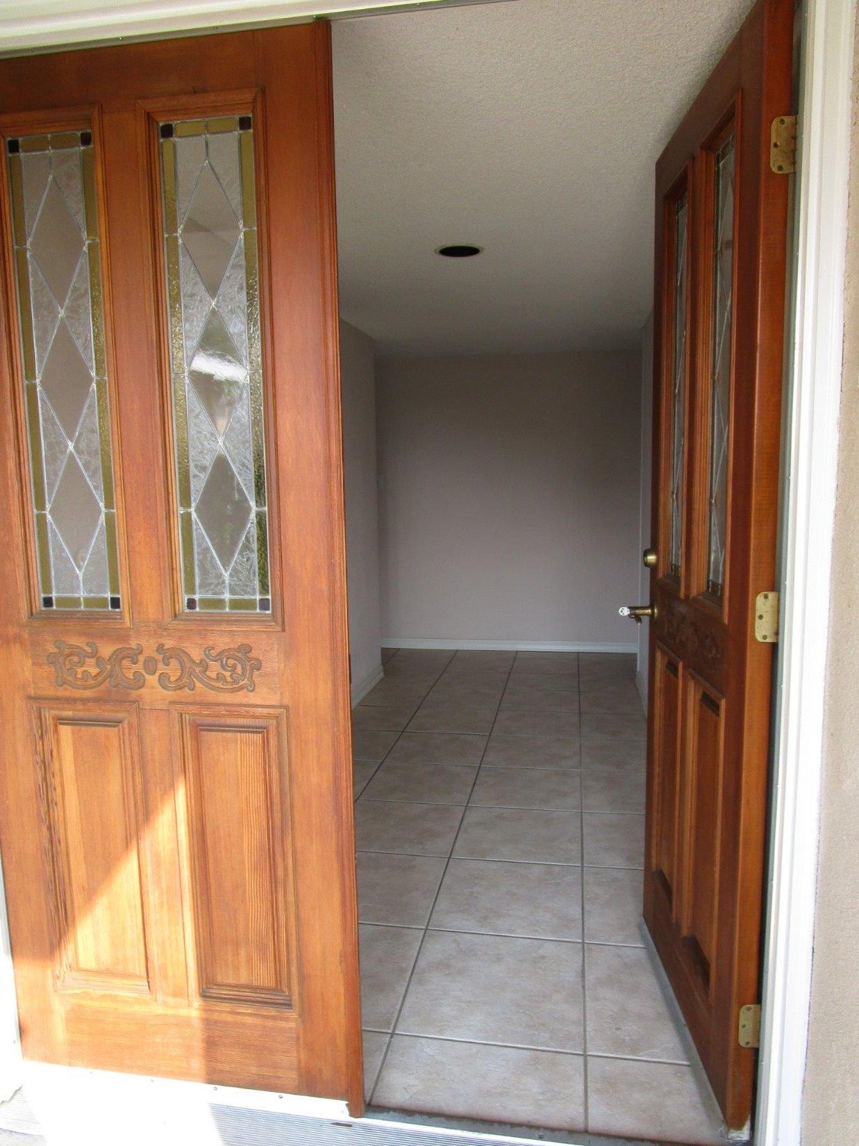 2034 Raymond Road Hanford, CA 93230 - Photo 3 of 22 Gallery Image 3